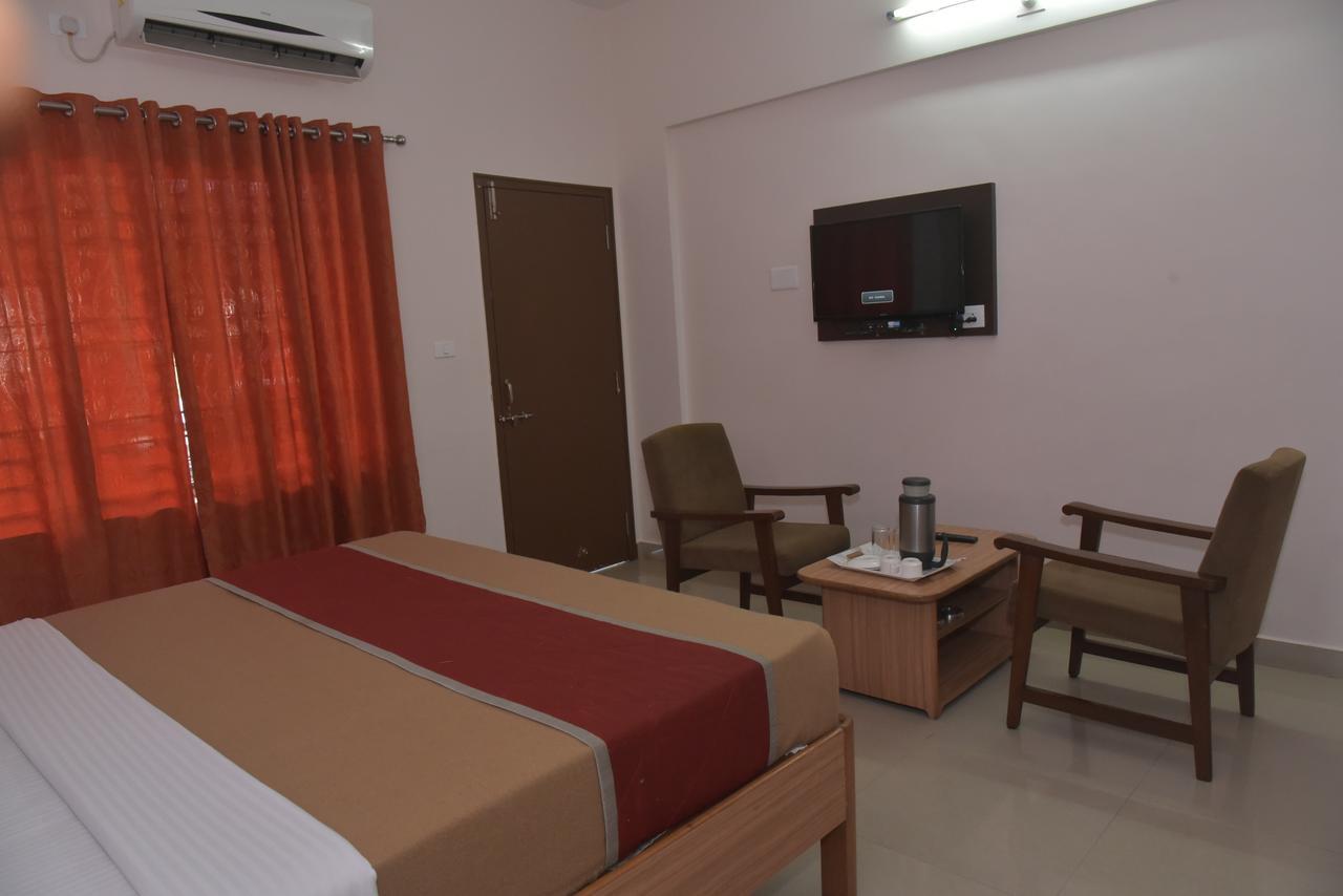 מלון Subrahmanya Slr Residency מראה חיצוני תמונה