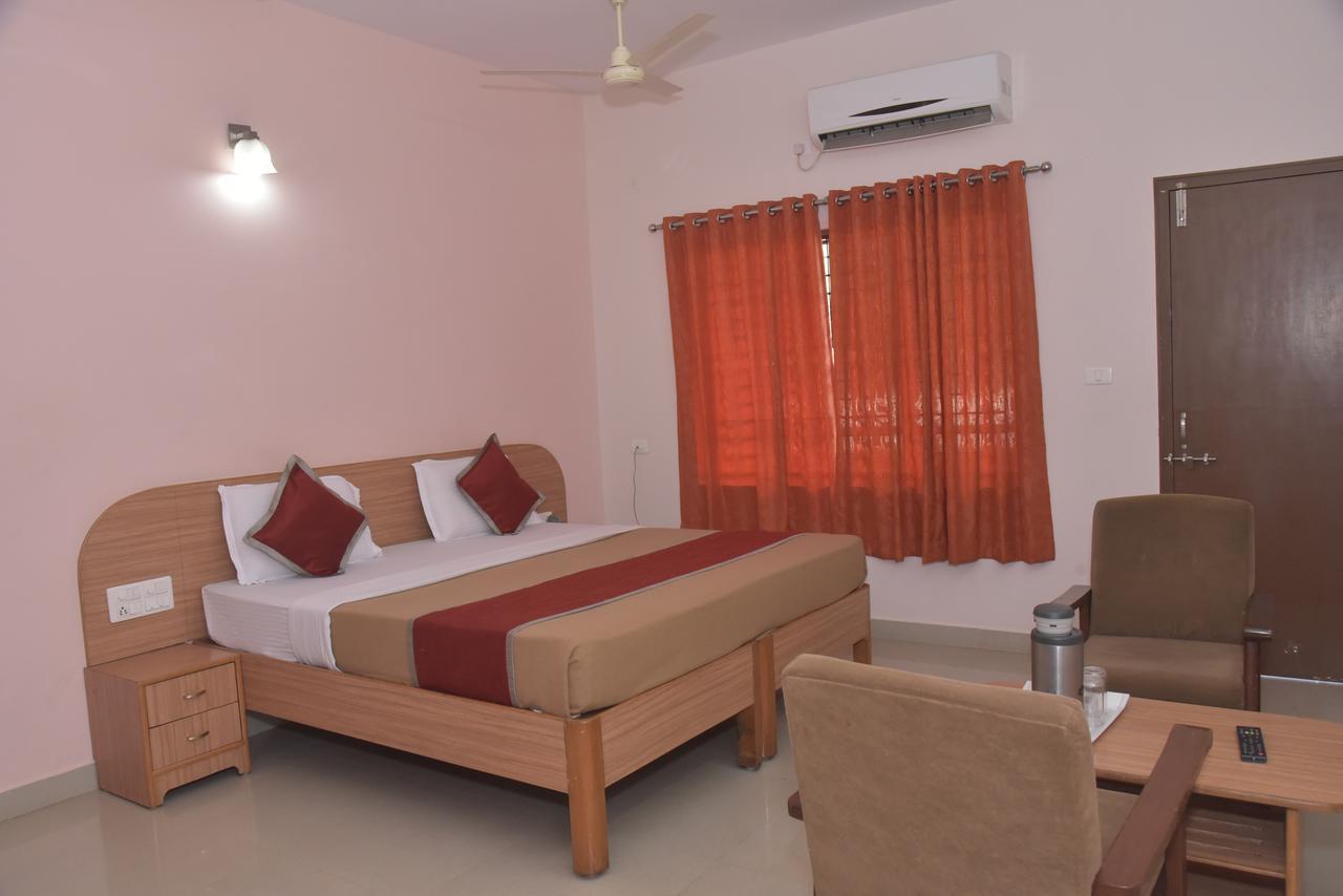 מלון Subrahmanya Slr Residency מראה חיצוני תמונה
